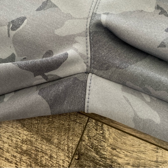 Athleta Gray Camo Joggers - Picture 5 of 10
